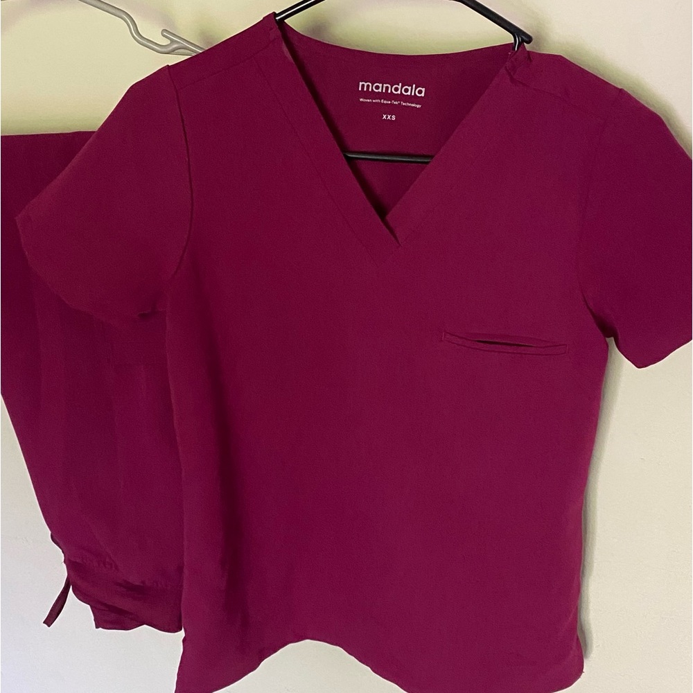 Mandala XXS scrubs